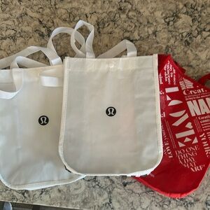 Small lululemon bags like new
